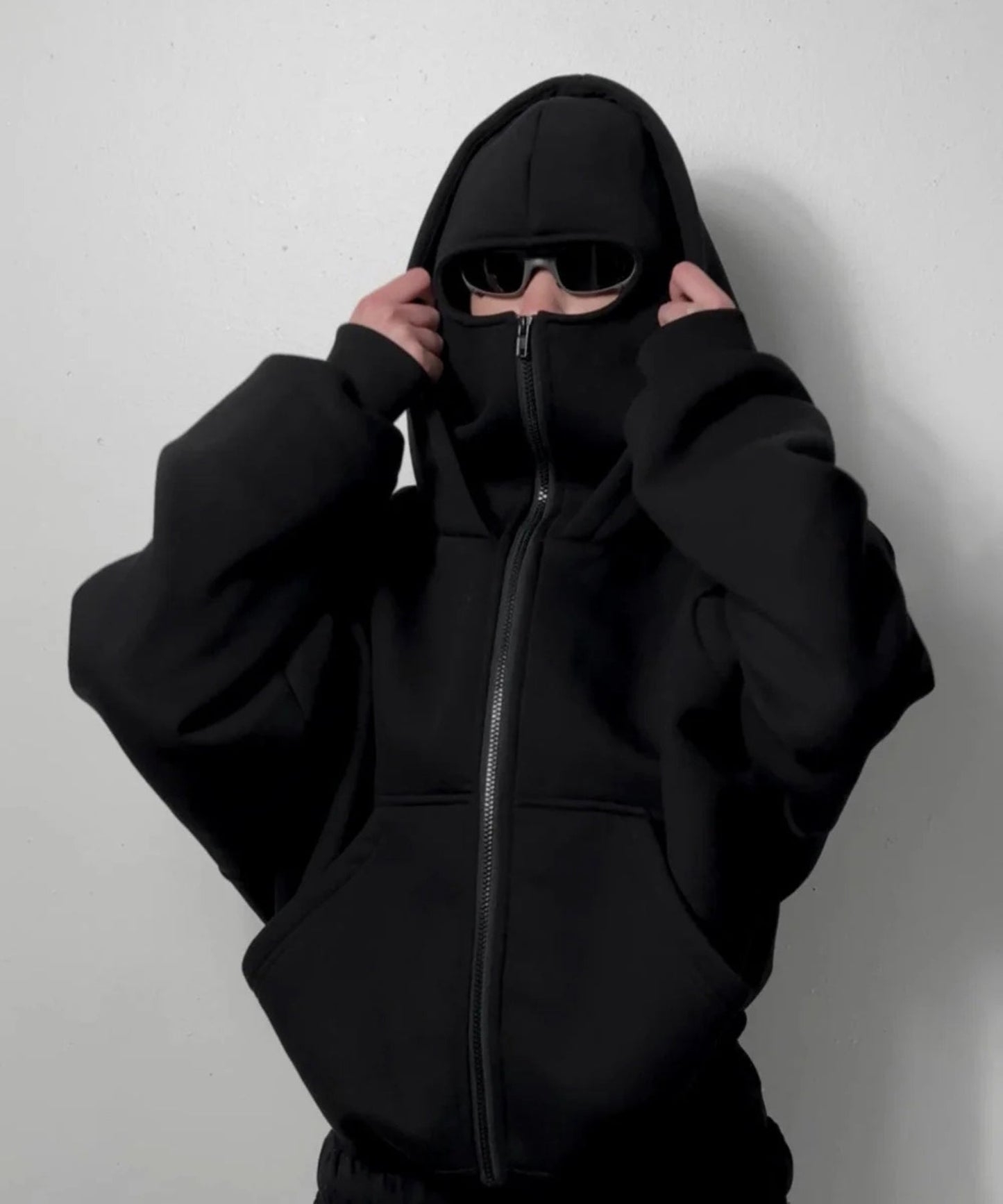 Buzo con capucha y cierre ESTILO NINJA  Noctra ™